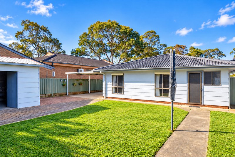 Photo - 54 Clare Crescent, Berkeley Vale NSW 2261 - Image 11
