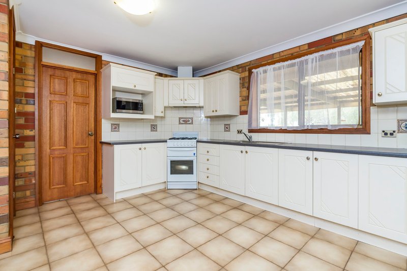 Photo - 54 Clare Road, Kapunda SA 5373 - Image 10