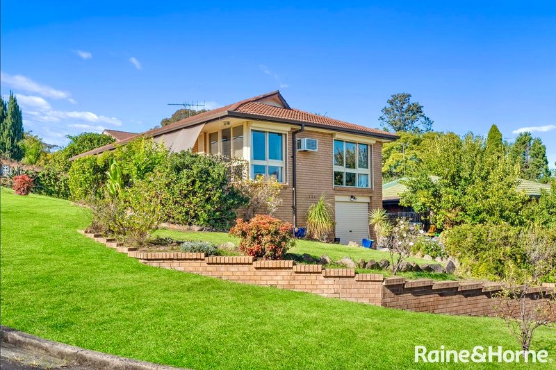 Photo - 54 Coachwood Crescent, Bradbury NSW 2560 - Image 2