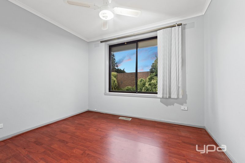 Photo - 54 Concord Circuit, Albanvale VIC 3021 - Image 11