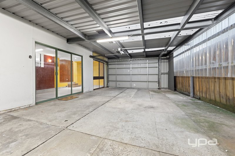 Photo - 54 Concord Circuit, Albanvale VIC 3021 - Image 13