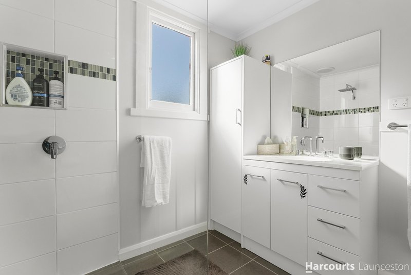 Photo - 54 Connaught Crescent, West Launceston TAS 7250 - Image 8