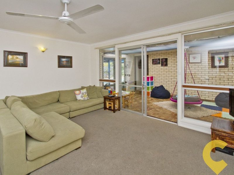 Photo - 54 Coonowrin Street, Battery Hill QLD 4551 - Image 2