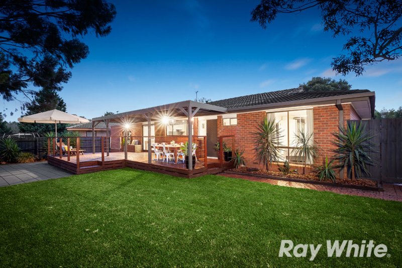 Photo - 54 Coventry Crescent, Mill Park VIC 3082 - Image 8