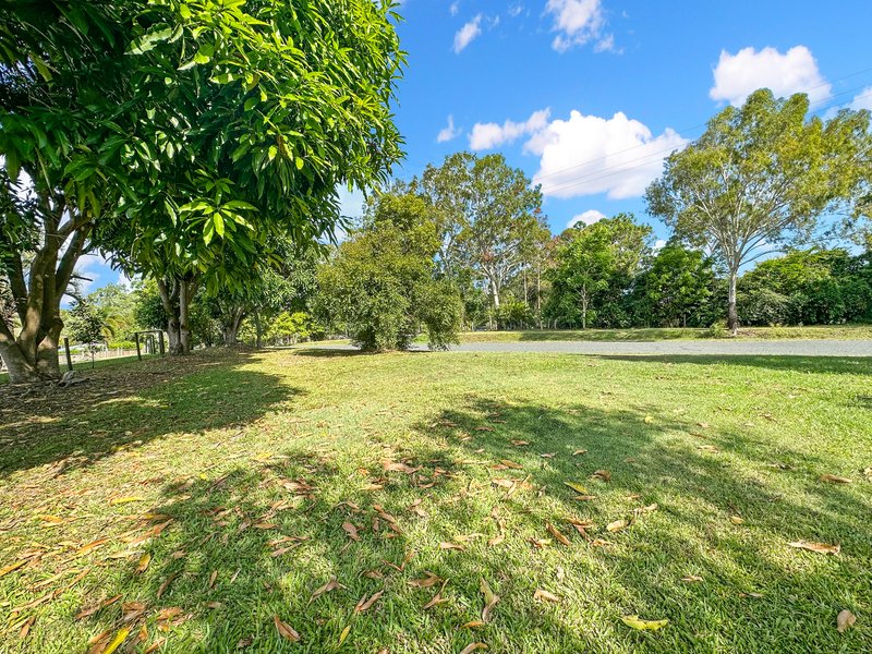 Photo - 54 Crescent Street, Armstrong Beach QLD 4737 - Image 20