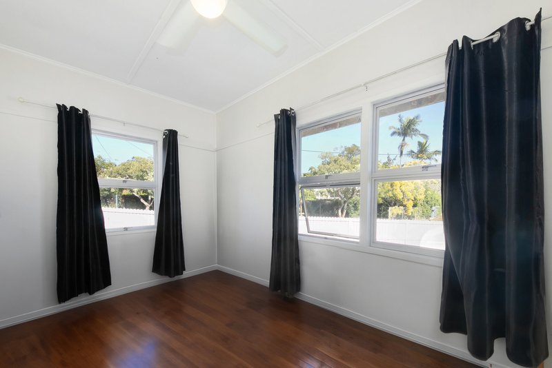 Photo - 54 Currey Avenue, Moorooka QLD 4105 - Image 5