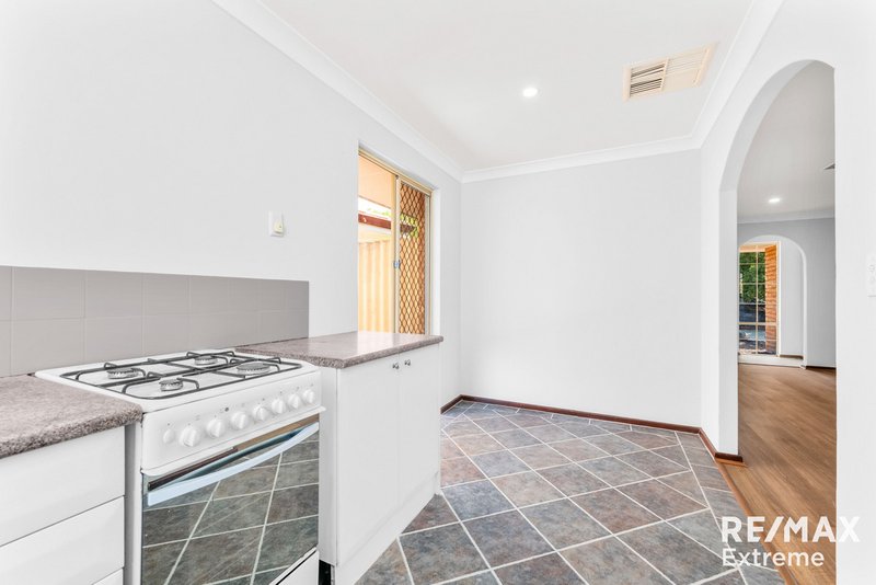 Photo - 54 Dealy Close, Cannington WA 6107 - Image 3