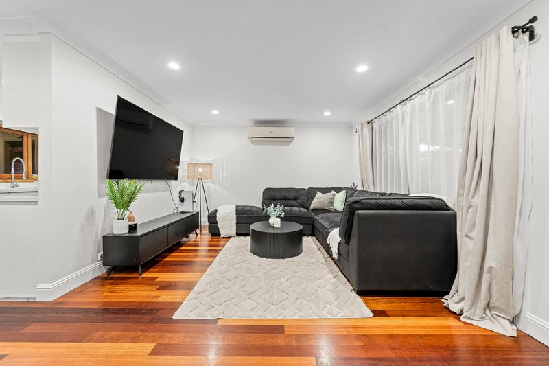 Photo - 54 Devon Street, Rochedale South QLD 4123 - Image 4