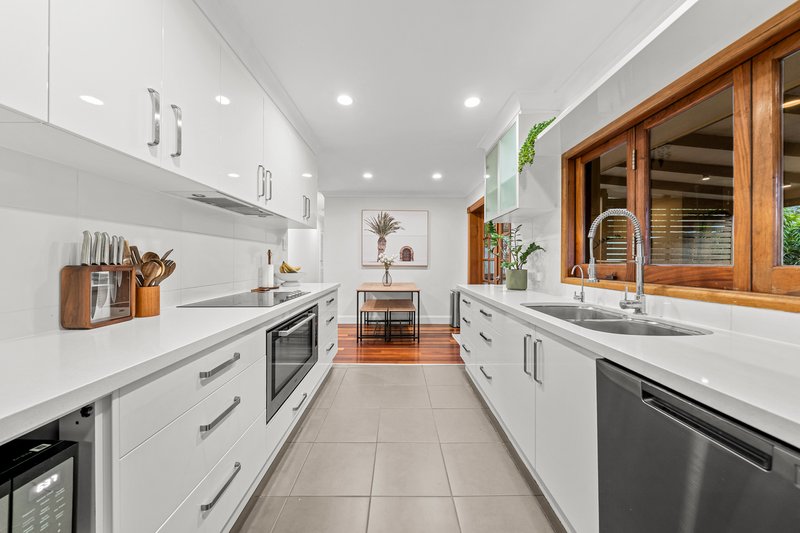 Photo - 54 Devon Street, Rochedale South QLD 4123 - Image 6