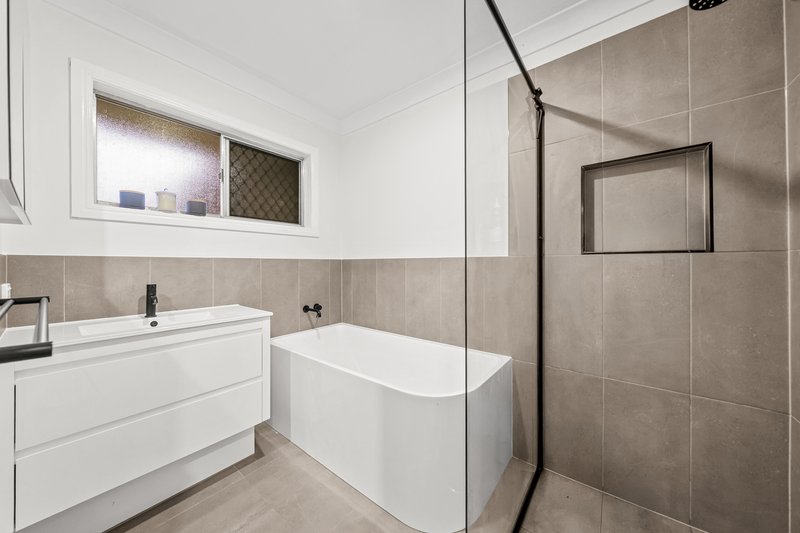 Photo - 54 Devon Street, Rochedale South QLD 4123 - Image 12
