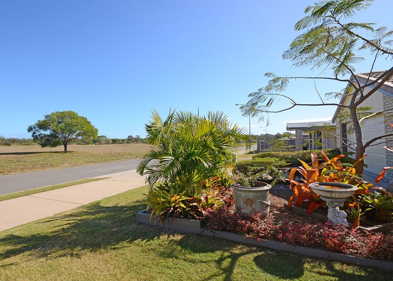 Photo - 54 Dougan Street, Point Vernon QLD 4655 - Image 20