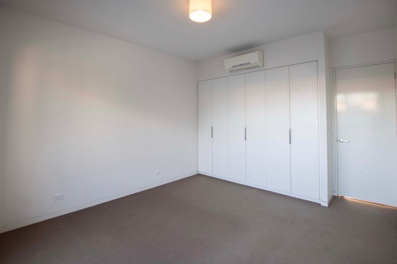 Photo - 54 Dutton Lane, Ascot Vale VIC 3032 - Image 7