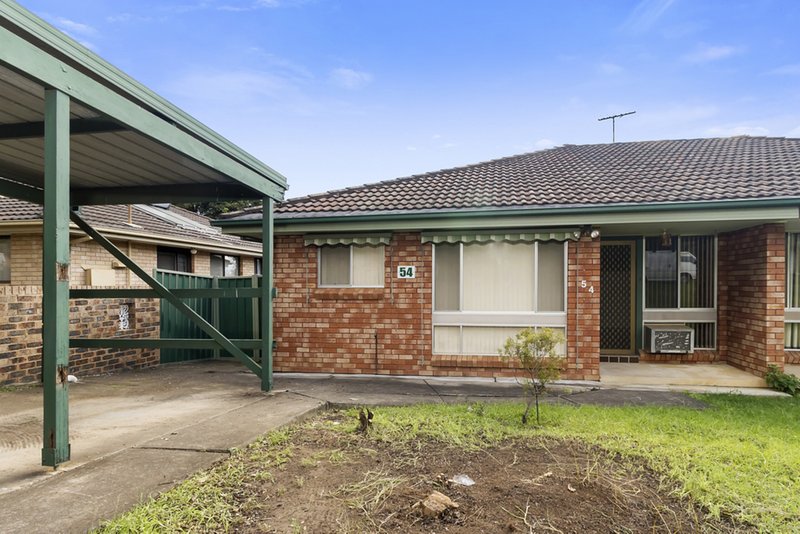 Photo - 54 Fenton Crescent, Minto NSW 2566 - Image 8