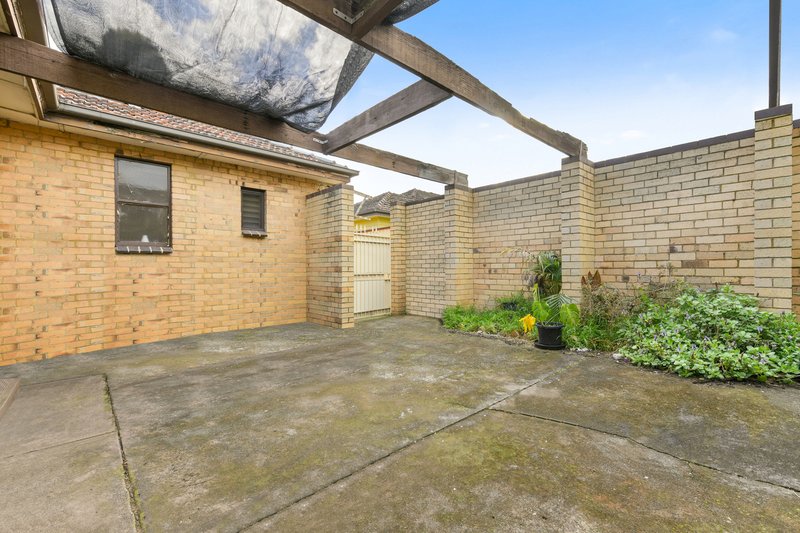 Photo - 54 Glenbrook Avenue, Clayton VIC 3168 - Image 3