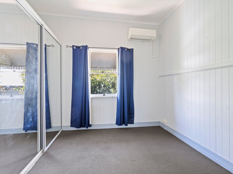 Photo - 54 Glenora Street, Wynnum QLD 4178 - Image 15