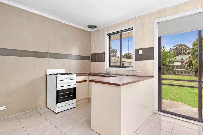 Photo - 54 Granault Parade, Corio VIC 3214 - Image 3