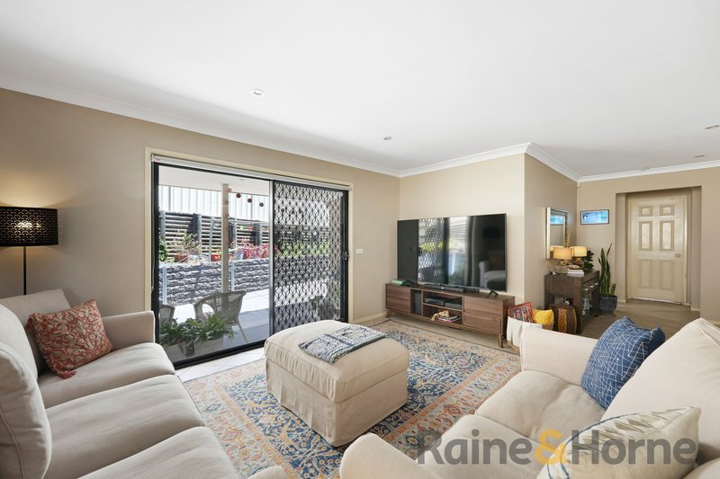 Photo - 54 Hackett Road, Abbotsbury NSW 2176 - Image 7