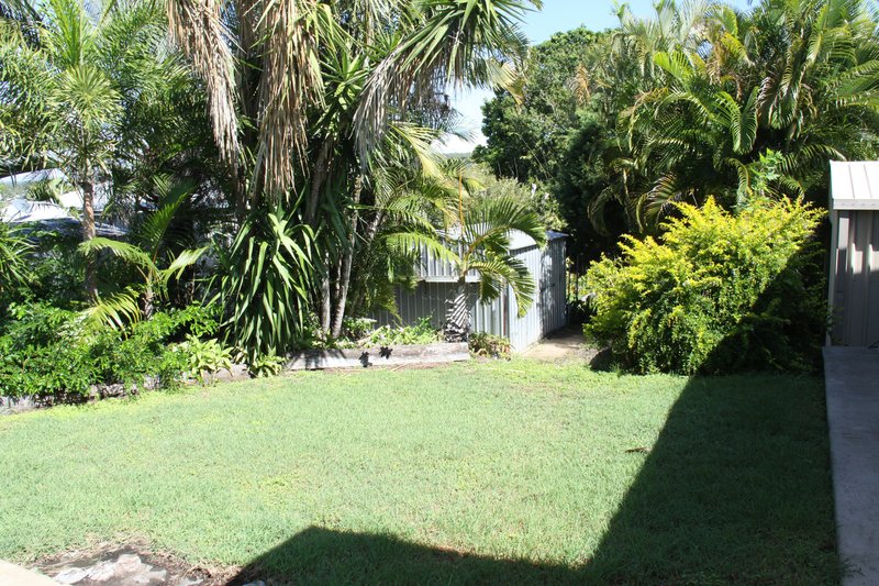 Photo - 54 Hampton Drive, Tannum Sands QLD 4680 - Image 15