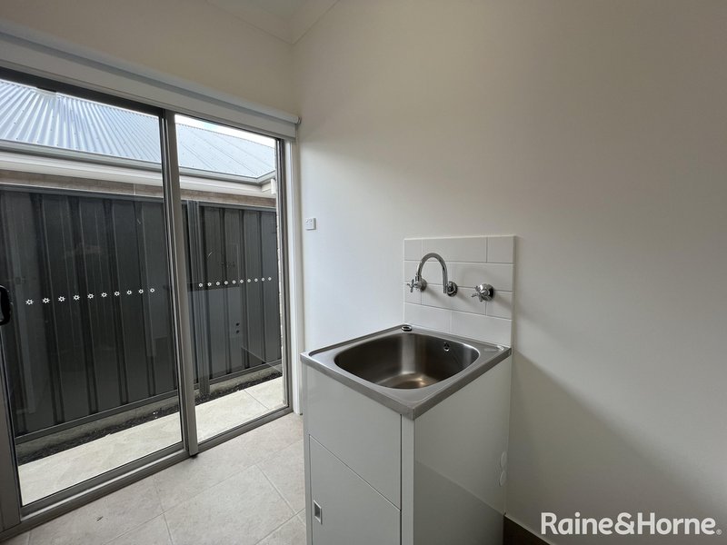 Photo - 54 Highview Drive, Hillbank SA 5112 - Image 6