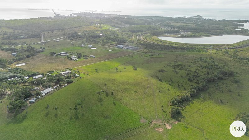Photo - 54 Horsburgh Road, Hay Point QLD 4740 - Image 21