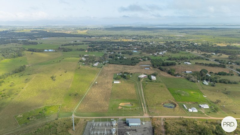 Photo - 54 Horsburgh Road, Hay Point QLD 4740 - Image 23