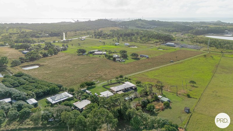 Photo - 54 Horsburgh Road, Hay Point QLD 4740 - Image 26