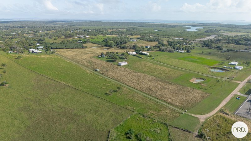 Photo - 54 Horsburgh Road, Hay Point QLD 4740 - Image 27