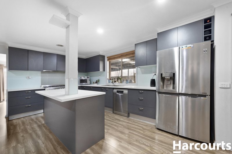 Photo - 54 Hotham Crescent, Hoppers Crossing VIC 3029 - Image 8