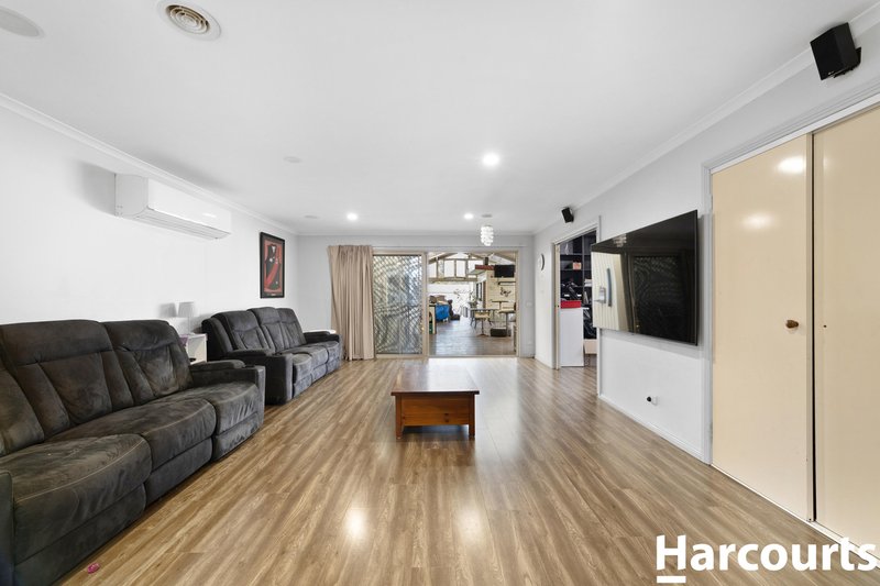 Photo - 54 Hotham Crescent, Hoppers Crossing VIC 3029 - Image 10