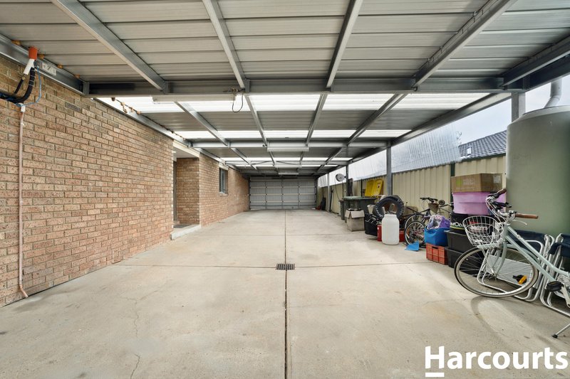 Photo - 54 Hotham Crescent, Hoppers Crossing VIC 3029 - Image 16