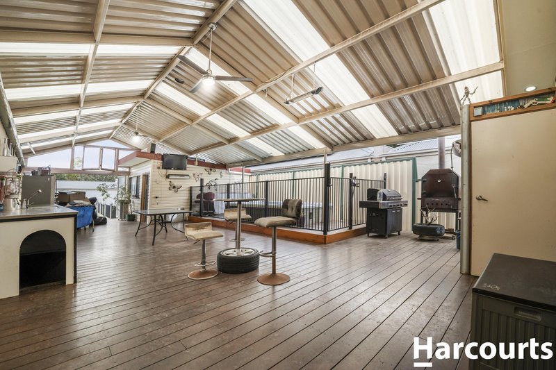 Photo - 54 Hotham Crescent, Hoppers Crossing VIC 3029 - Image 17