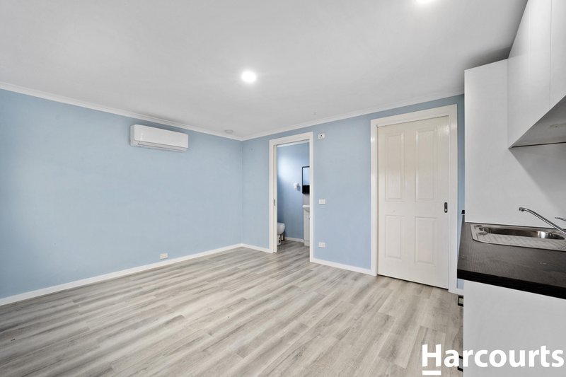 Photo - 54 Hotham Crescent, Hoppers Crossing VIC 3029 - Image 18