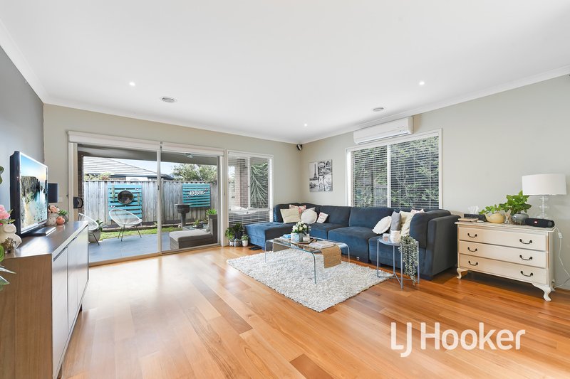 Photo - 54 Irving Road, Pakenham VIC 3810 - Image 5