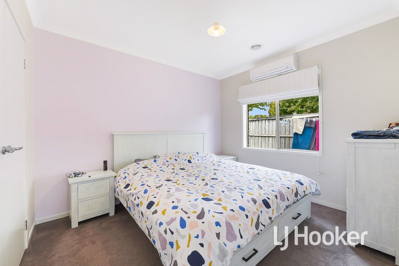 Photo - 54 Irving Road, Pakenham VIC 3810 - Image 10