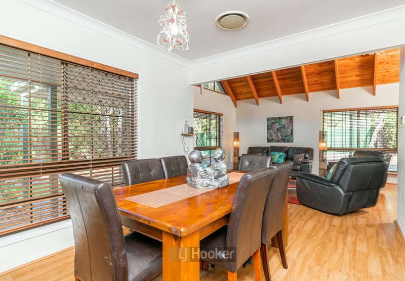 Photo - 54 Jacaranda Avenue, Boronia Heights QLD 4124 - Image 4