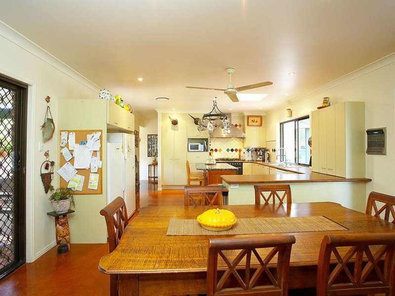 Photo - 54 Jacaranda Avenue, Boronia Heights QLD 4124 - Image 15