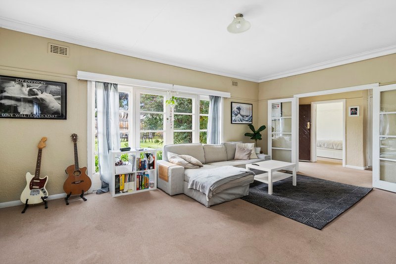 Photo - 54 Jack Road, Cheltenham VIC 3192 - Image 4