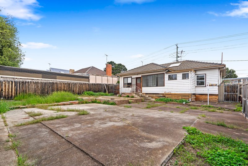 Photo - 54 Jack Road, Cheltenham VIC 3192 - Image 8