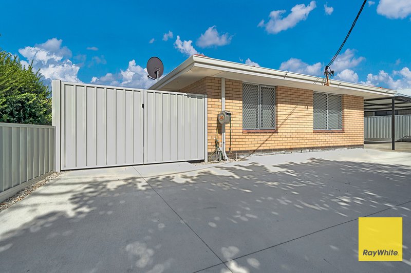 Photo - 54 Jervois Street, Dianella WA 6059 - Image 2