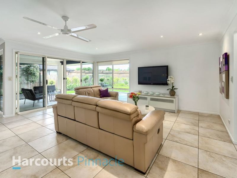 Photo - 54 Jessica Crescent, Nudgee QLD 4014 - Image 9