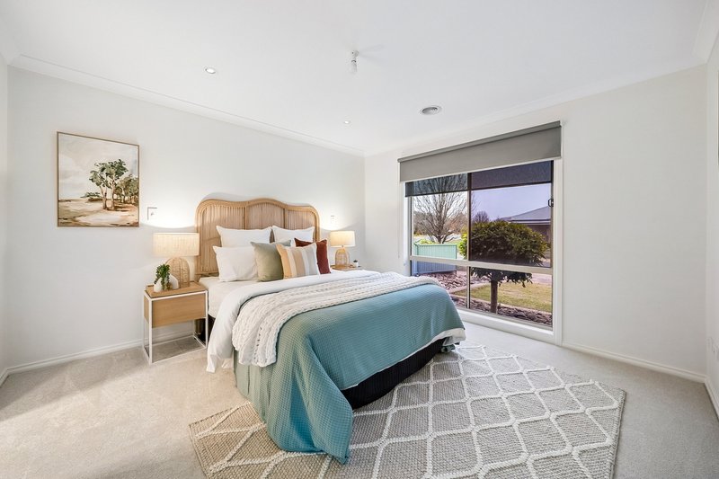 Photo - 54 Joe Ford Drive, Tatura VIC 3616 - Image 9