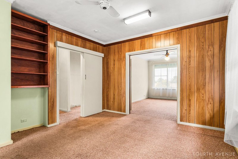 Photo - 54 Judith Crescent, Morphett Vale SA 5162 - Image 4
