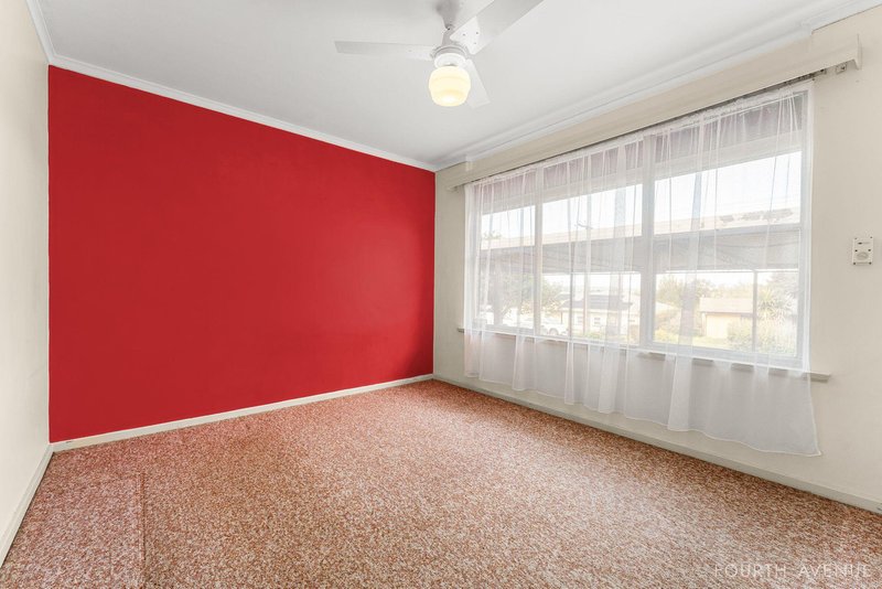 Photo - 54 Judith Crescent, Morphett Vale SA 5162 - Image 8