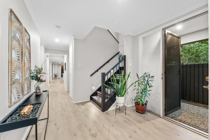 Photo - 54 Kansas Street, Bridgeman Downs QLD 4035 - Image 3