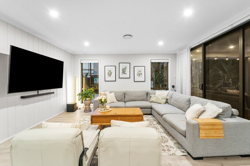 Photo - 54 Kansas Street, Bridgeman Downs QLD 4035 - Image 4