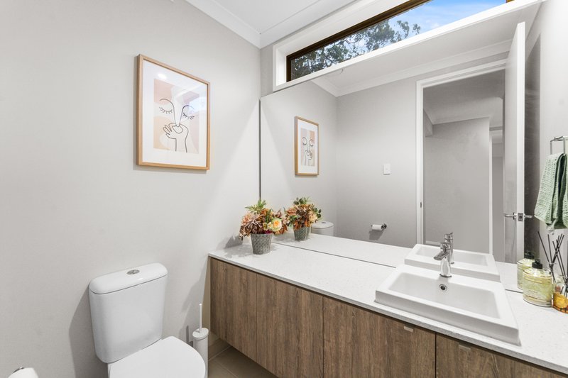 Photo - 54 Kansas Street, Bridgeman Downs QLD 4035 - Image 14