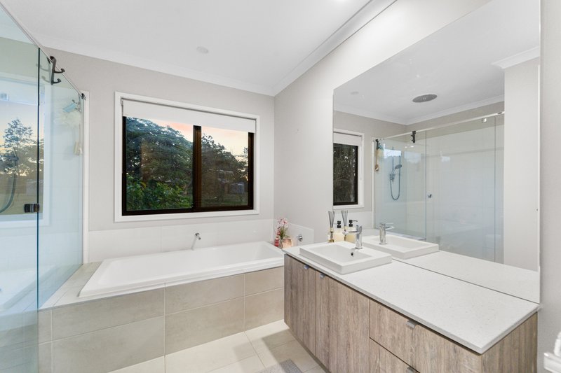 Photo - 54 Kansas Street, Bridgeman Downs QLD 4035 - Image 24