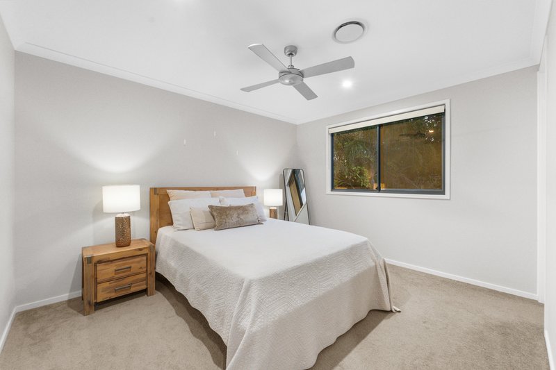 Photo - 54 Kansas Street, Bridgeman Downs QLD 4035 - Image 25