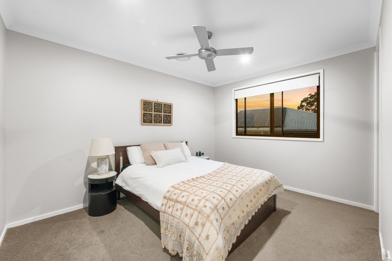 Photo - 54 Kansas Street, Bridgeman Downs QLD 4035 - Image 27