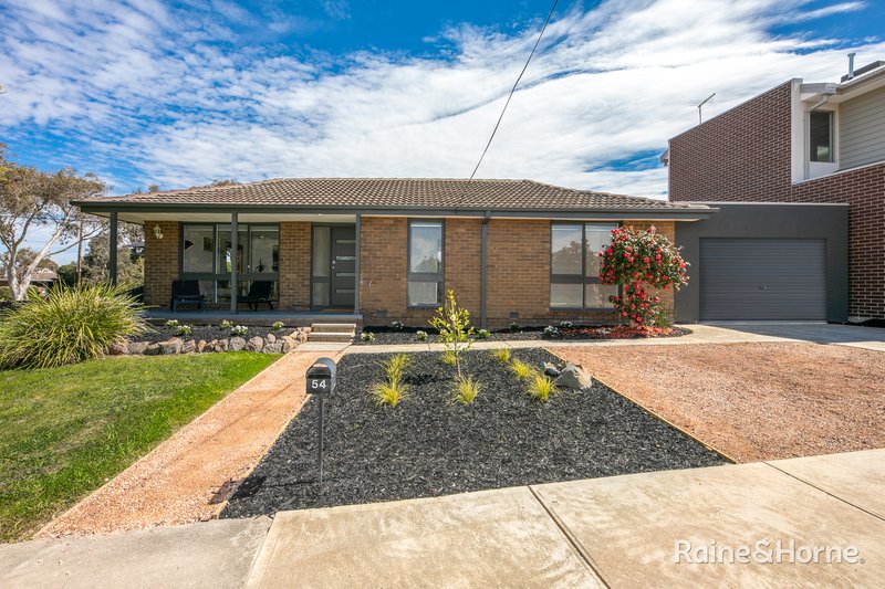 Photo - 54 Keith Avenue, Sunbury VIC 3429 - Image 2